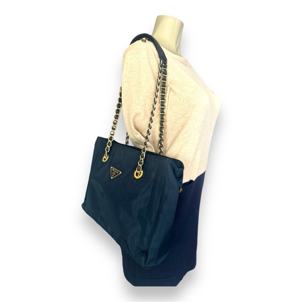 Prada Tote Chain shoulder bag - Picture 17 of 17